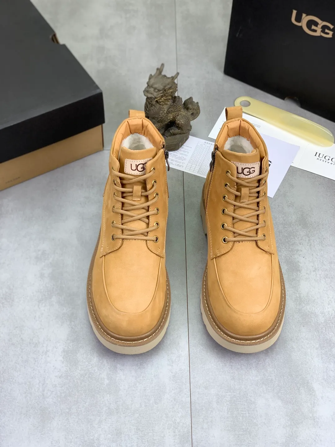 Men's men's shoes P620 New arrival🆕🆕🆕 IUGGI Men's British retro Martin boots Winter new men's outdoor hiking boots First layer of cowhide on the outside Wool on the inside Comfortable and warm Rubber sole sole Non-slip and firm Trendy and fashionable Casual and versatile Size: 39-44 (customized for 45) Color: two colors